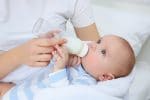 Quelle quantité de lait donner à bébé ? 27 quantite-lait-bebe