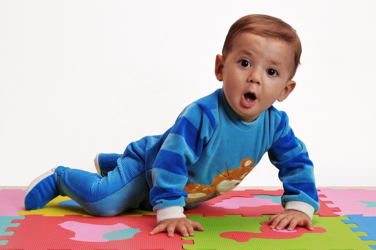 https://www.menu-enfant.com/wp-content/uploads/2019/02/tapis-de-mousse-bebe.jpg