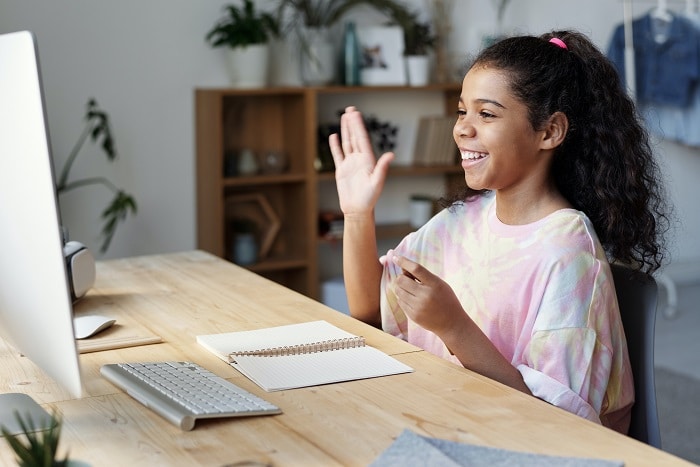 enfant-utiliser-internet-toute-securite