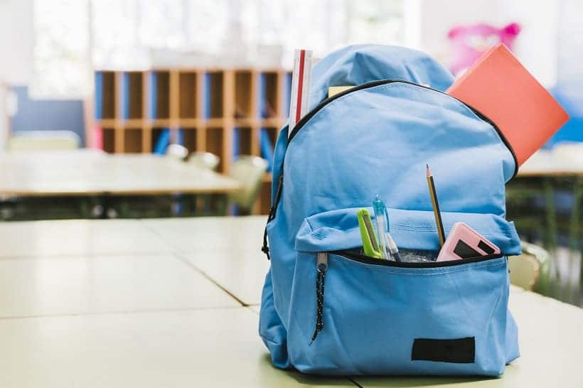 qui paie fournitures scolaires en garde alternee