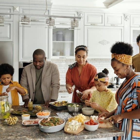 Famille recomposée : Comment aimer les enfants de son conjoint ? 22 svg%3E