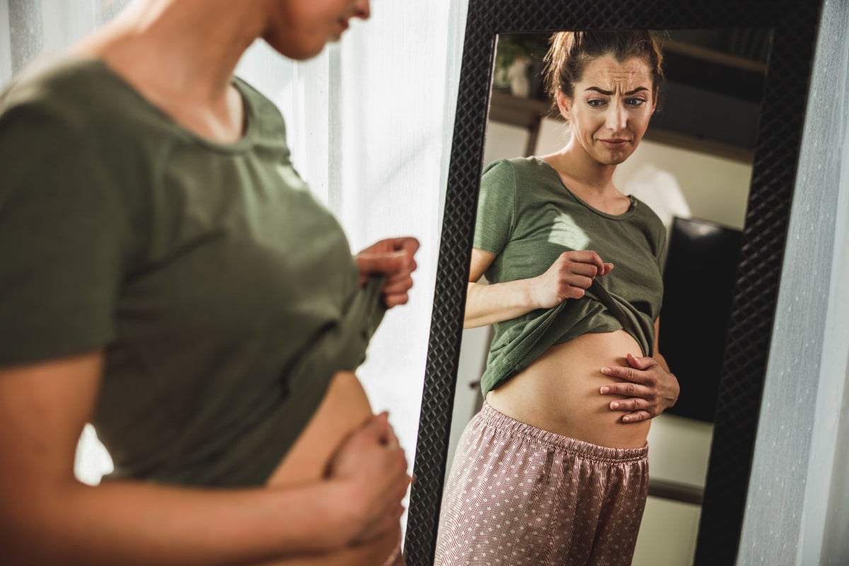 Le ventre gonflé : un signe de grossesse ou juste des troubles ...