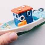 Bateau télécommandé : pourquoi est-ce un excellent cadeau pour votre enfant ? 28 jouets pour enfants